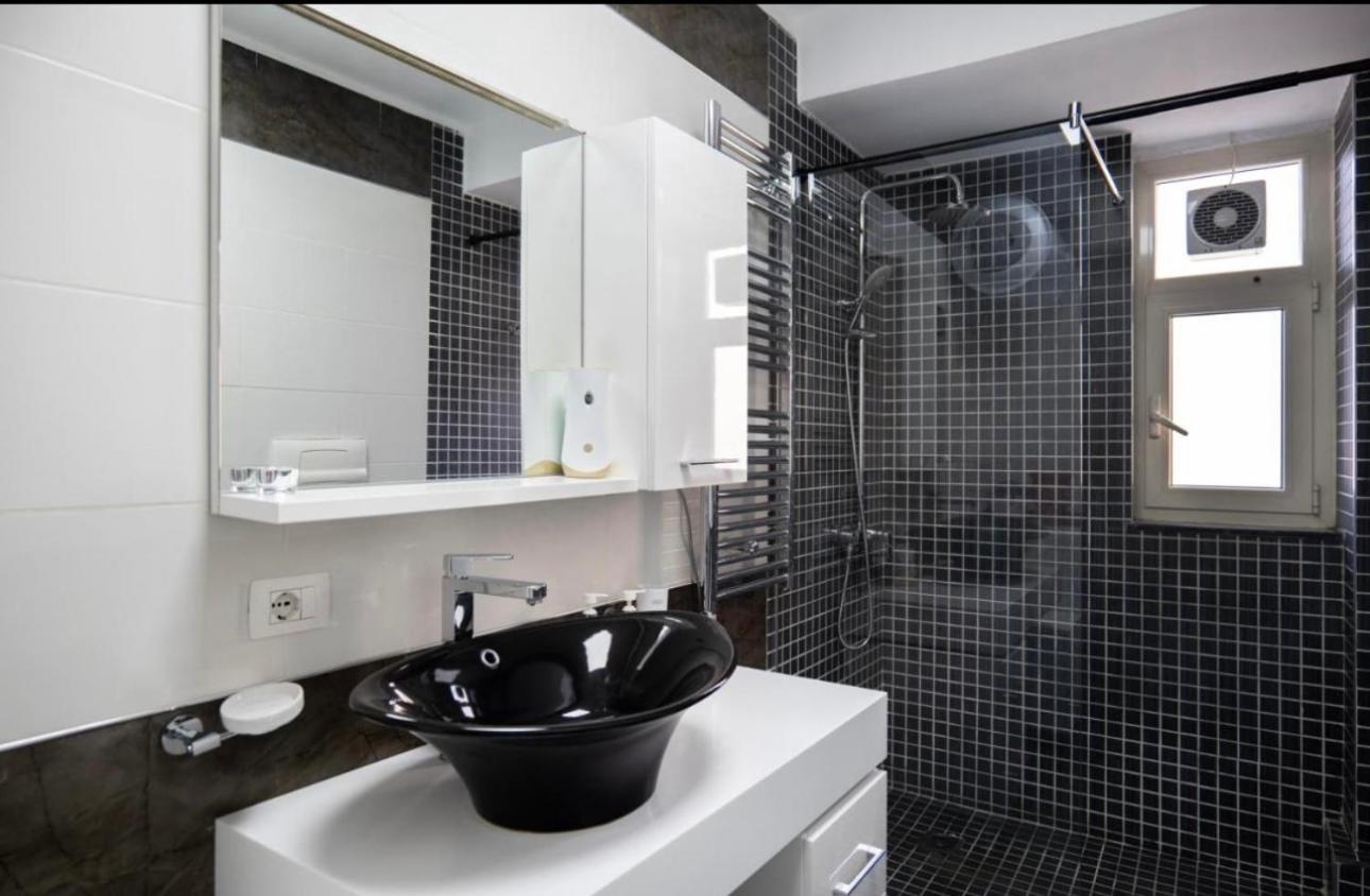 Euphoria Apartments Tirana Esterno foto